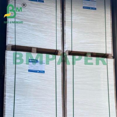 60 g wegwerpsrol met PE-gecoat kraftpapier voor verpakking 72x102 cm