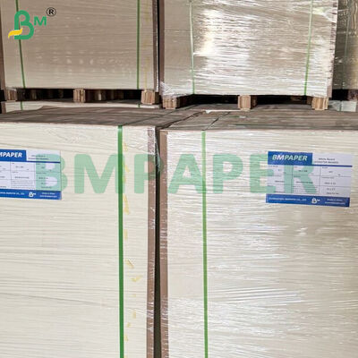 90 gm 30,75 x 24,75 " Tweezijdig wit sigarettenverpakkingspapier