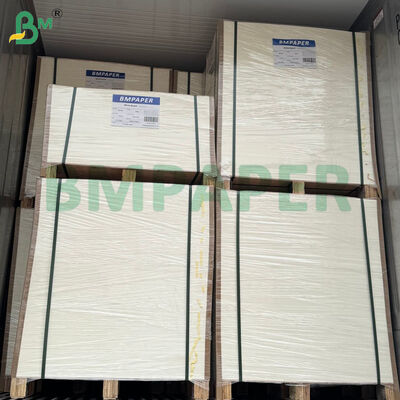 230 gm Bristol ongecoat papier voor het afdrukken van uitnodigingskaarten 787 mm X 1092 mm
