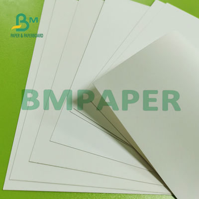 De hoge Dikte bleekte Witte Kaart, FBB-Raadsdocument voor Verpakking 300g 70 × 100cm