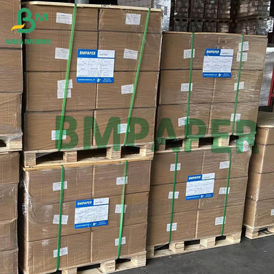 60gsm het Verpakkende Document van kraftpapier Broodje 15mm 19mm Breedte voor Straw Paper Striped Red Color