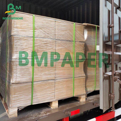 60gsm het Verpakkende Document van kraftpapier Broodje 15mm 19mm Breedte voor Straw Paper Striped Red Color