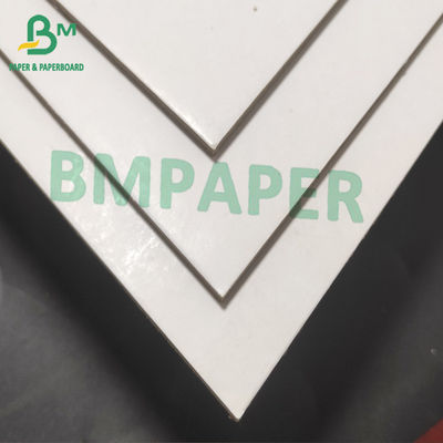 Met een laag bedekte Witte Bovenkant 30 X 40 van 20pt“ Grey Back Duplex Board Glossy
