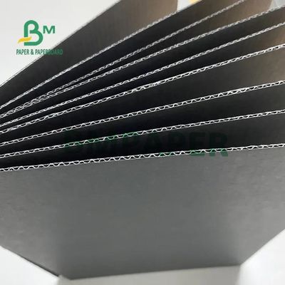 De zwarte plooit e-het Blad van het Fluitkarton voor Karton Inpakkend 502mm X 693mm