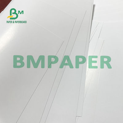 Witte C2S Art Silk Gloss Paper, 100lb-Tekstdocument voor Kledingstuk Hangtags