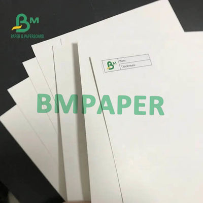 Het Ivoorraad 200gsm van FBB SBS aan 400gsm 750mm 900mm Jumbobroodjes