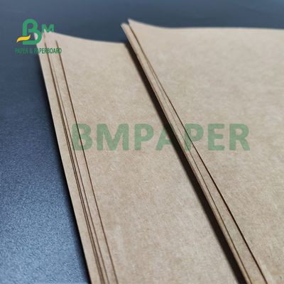 Het maagdelijke Papier van Kraftpapier van de Pulp Bruine Zak 90gsm voor Tote Bag Tear Resistant 70 X 100cm