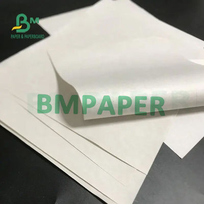 het Krantenpapierdocument van 45gsm 48.8gsm Broodje 650mm 860mm met 500 Bladen per Riem