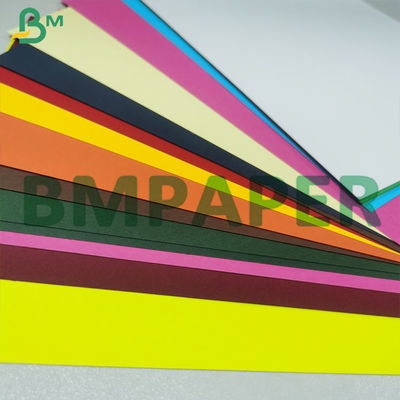 het Gekleurde Bristol Paper Board Wrapping Kraft Document van 110g 180g