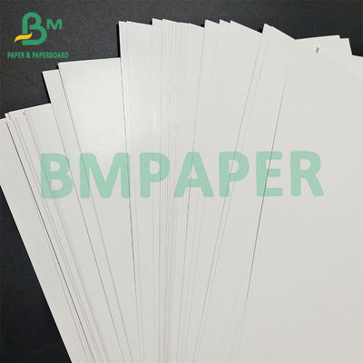 Dubbelzijdig gecoat wit maagdelijk hout pulp bankpapier voor tijdschriften notitieboek omslagen