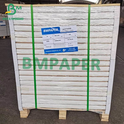 Koolstofvrij NCR-papier 55GSM 60GSM Carbon Front Back 55GSM 60GSM 66x100cm Ream 500 bladen
