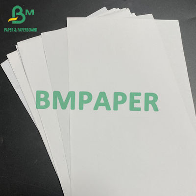 SGS Carbonless Kopieerpapier CB CFB CF Grootte 43 X 61cm A2 55-60 Gsm Wit Papier Zwart Afbeelding