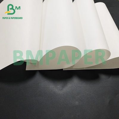 70GSM Witte kraftpapierrol voor omslag en breedte van 1100 cm