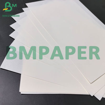 Witte gebleekte kraftpapier 70 gm Wijdte van de rol 1100 mm Handwerkpapier voor winkeltassen