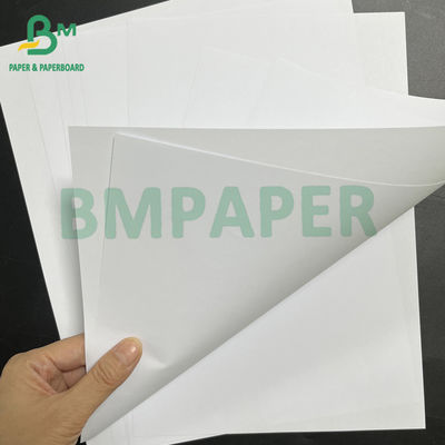 Goed inkt absorberend 70 gm wit ongelaagd houtvrij papier voor boeken