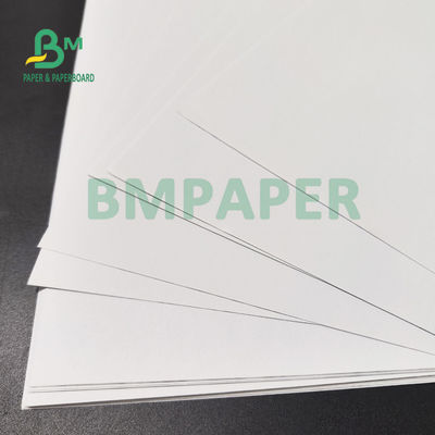 60# Niet-gecoat tekst Houtvrij papier voor vakboeken 25' x 38' Offsetdruk