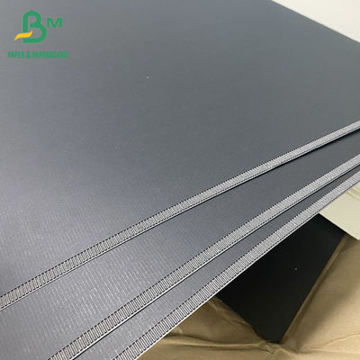 Zwart/wit gegolfd karton 3 lagen volgekleurd F fluitbord 700 mm x 1000 mm