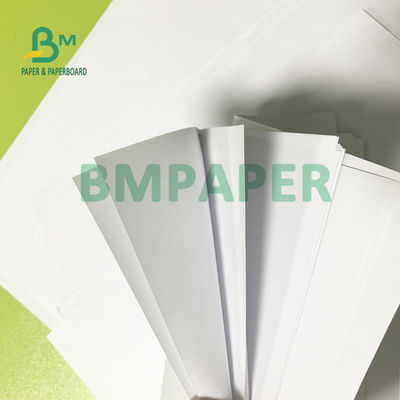 Verscheidene boeken Afdruk van wit 100 gr UWF ongecoat houtvrij papier