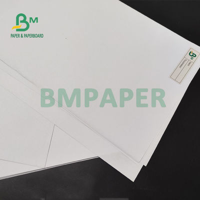 70 gms 80 gms ongecoat papier met een zuivere textuur voor leerboeken Offsetprinting 890 mm