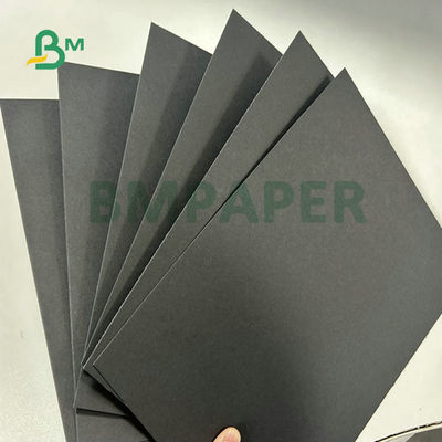 2mm 2,5mm 3mm Goed stijfheid Stijf Zwart Normaal Karton Voor Geschenk Pakket 35 x 47 inch