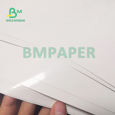 80 gram C1S Hoog glanzend bedekt wit papier voor drankenetiketten 70 x 100 cm