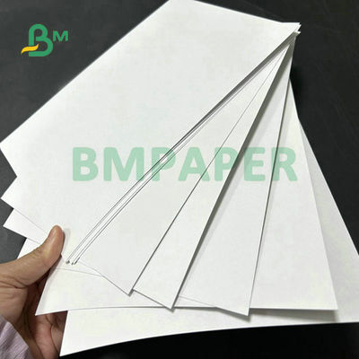 0.4mm 31 x 43 inch Dikte Hoge witte maagdelijke houtpulp Parfumtestpapier Voor parfumtest
