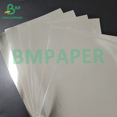 70 gm 763 mm Afdrukbaarheid Zilveren natte sterkte Aluminiserend bierlabel Holografisch papier