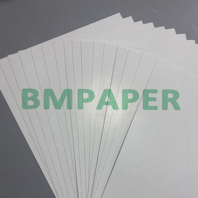 300 gram blauw kernpapier dubbelzijdig gecoat glanzend karton