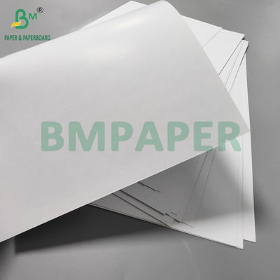 280 g 300 g C2S bedekt speelkaartenpapier Blauwe kern 71 x 65 cm Goede flexibiliteit