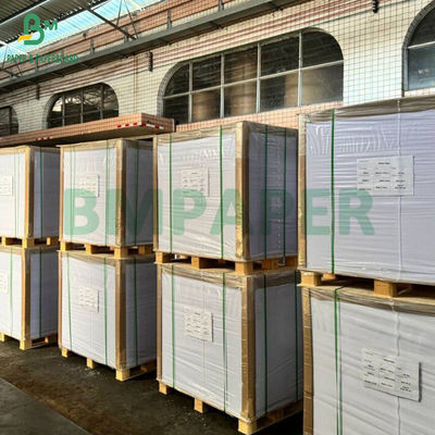 Wit CB Geel CF 75 grs 78 grs Blank Carbonless NCR Paper 8,5 "X 14" Zwart Image