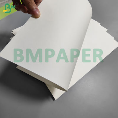 260 g/m² 300 g/m² Wit Voedselbox Papier Voor Afhaalverpakking Vetvrij 70 x 100 cm