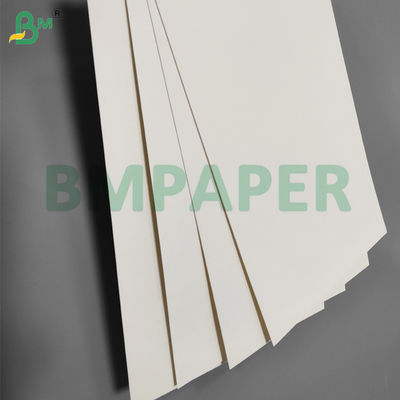 260 g/m² 300 g/m² Wit Voedselbox Papier Voor Afhaalverpakking Vetvrij 70 x 100 cm
