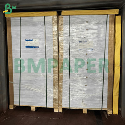 Eenzijdig gegolfd papier witte kleur voor het kussen van verpakkingen