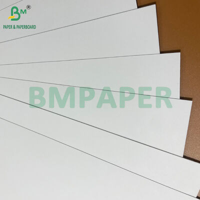 110 lb 130 lb ongecoate hoek hoge witte papierstof 28" x 40" voor offsetdrukken