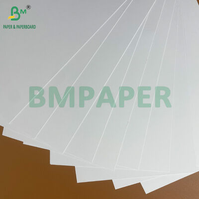 110 lb 130 lb ongecoate hoek hoge witte papierstof 28" x 40" voor offsetdrukken