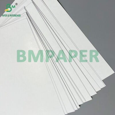 320GSM C2S pokerpapier met zwarte kern 72cm x 102cm voor het maken van kaartspellen