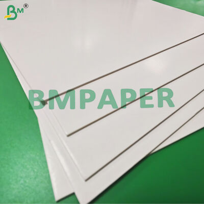 1 mm 1,5 mm Karton Montado Blanco voor cosmetica Doos 70 x 100 cm Hoge stijfheid